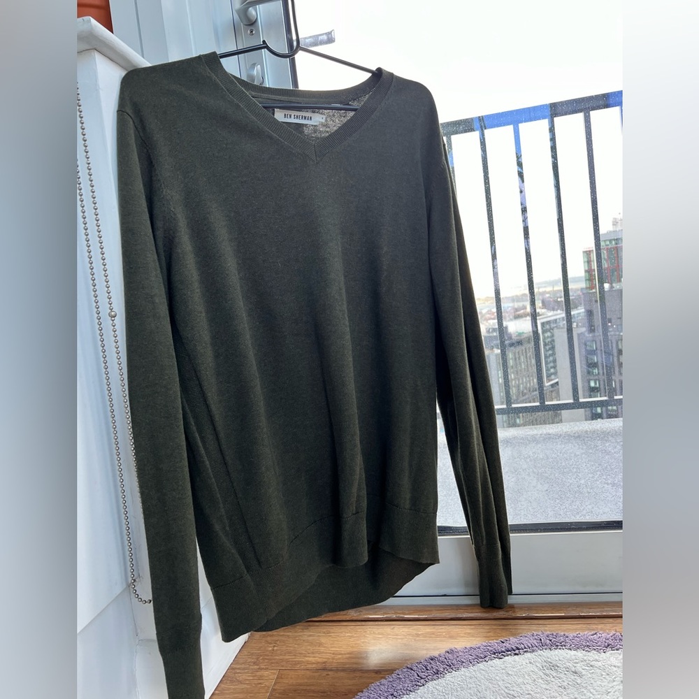 Ben Sherman Forest Green 100% Merino Wool V Neck Sweater Size Medium
